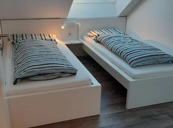 Zum Kleinen Leuchtturm Apartament *